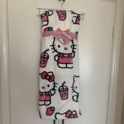 Hello Kitty Blanket (Strawberry Milkshake)