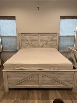 King Bed With Tempurpedic Mattress/box Spring and Dresser