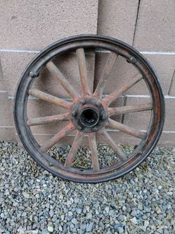 GENUINE ORIGINAL VINTAGE ANTIQUE FORD MODEL T WOODEN SPOKE WHEEL RIM USA 1920s