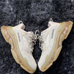 Balenciaga Triple S 