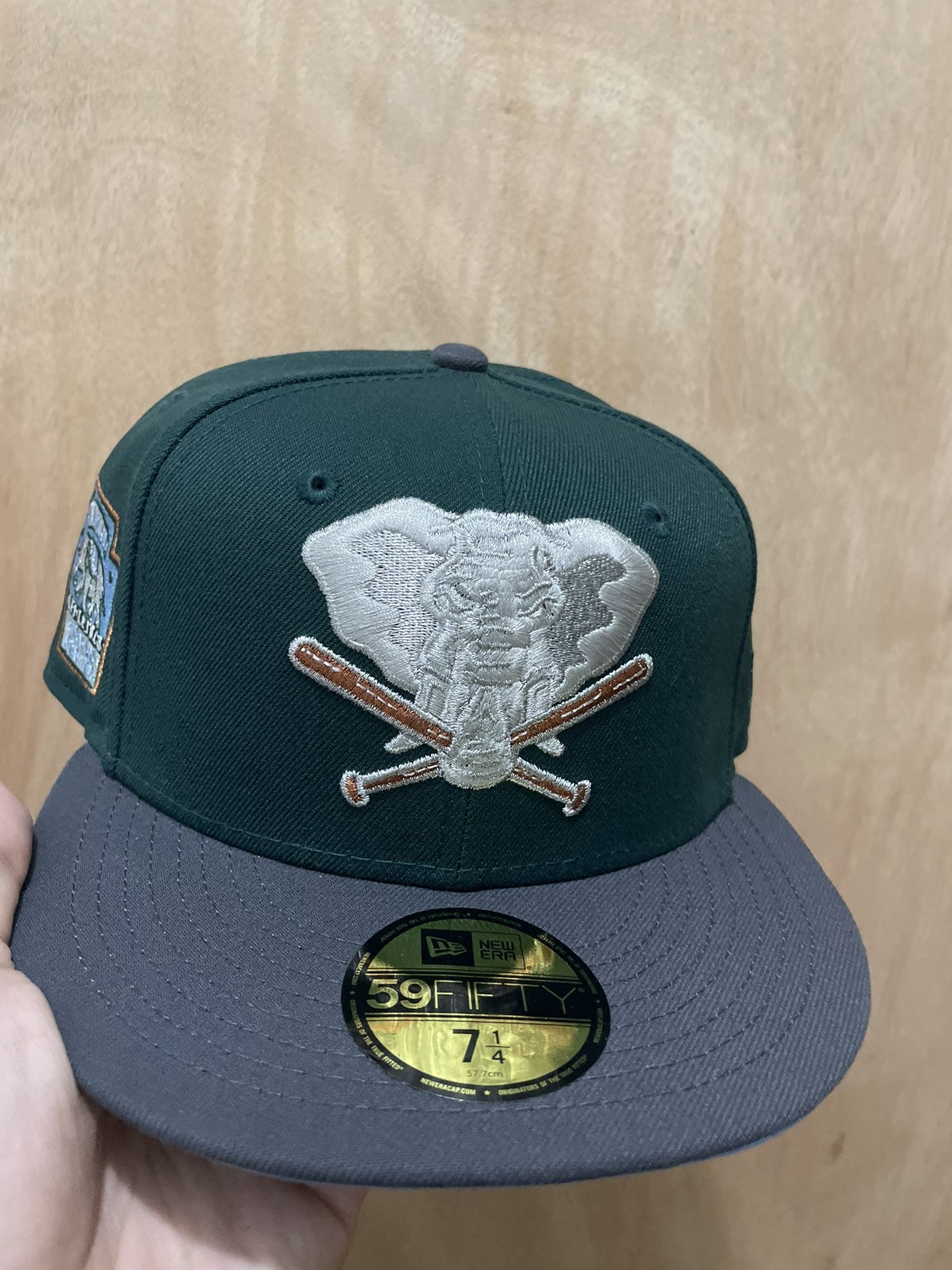 Hat club wilder fitteds wild life Oakland athletics size 7 1/4 brand new 