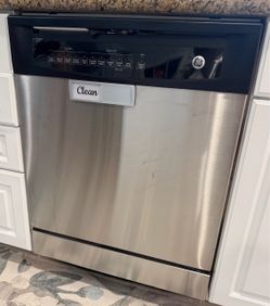 GE Front Control Dishwasher 24 inch