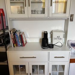 Kitchen hutch