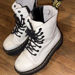 Dr Martens Size 4