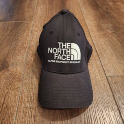 The North Face Outdoors Hiking Black Hat Cap Snapback, good condition