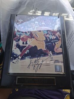 Kobe Bryant plaque signed by Kobe Bryant