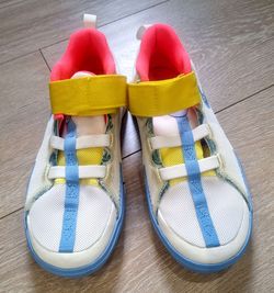 Nike Kyrie Girls Flytrap Size 2.5 C