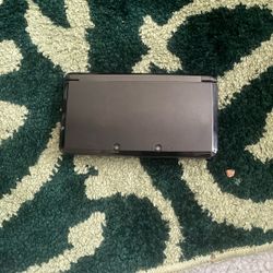 3DS with Games And Case 