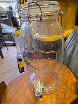 Beverage container