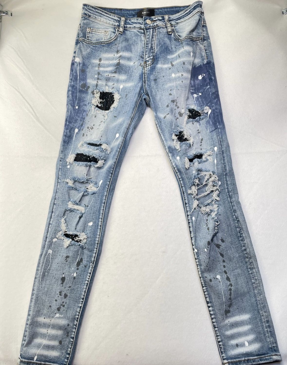 Amiri Skinny Jeans Thrashed Studded Acid Wash Design