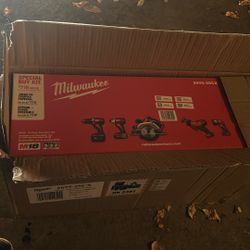 M18 Milwaukee Brand New Never Opened 5 Tool Combo   