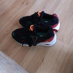 Mincraft Shoes. Size 7