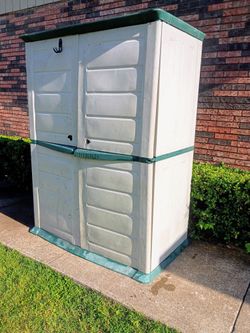 HUGE STORAGE Garage Cabinet / Shed!