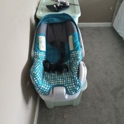Baby CARSEAT LIKE NEW