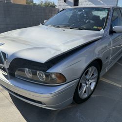 2002 BMW 528i