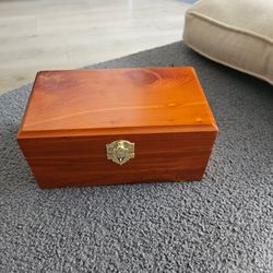 Vintage lane cedar box