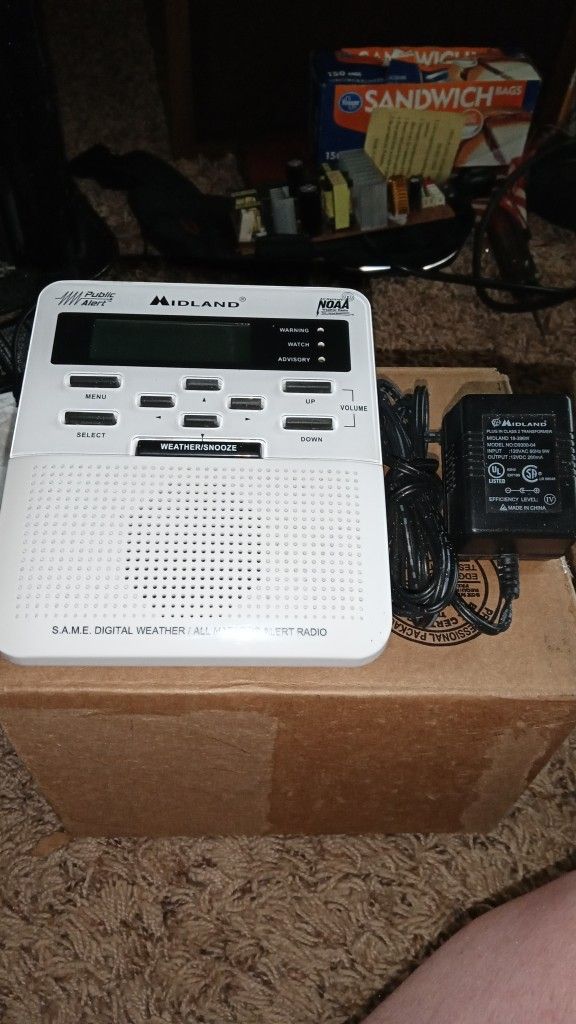 Midland Weather Radio WR - 100