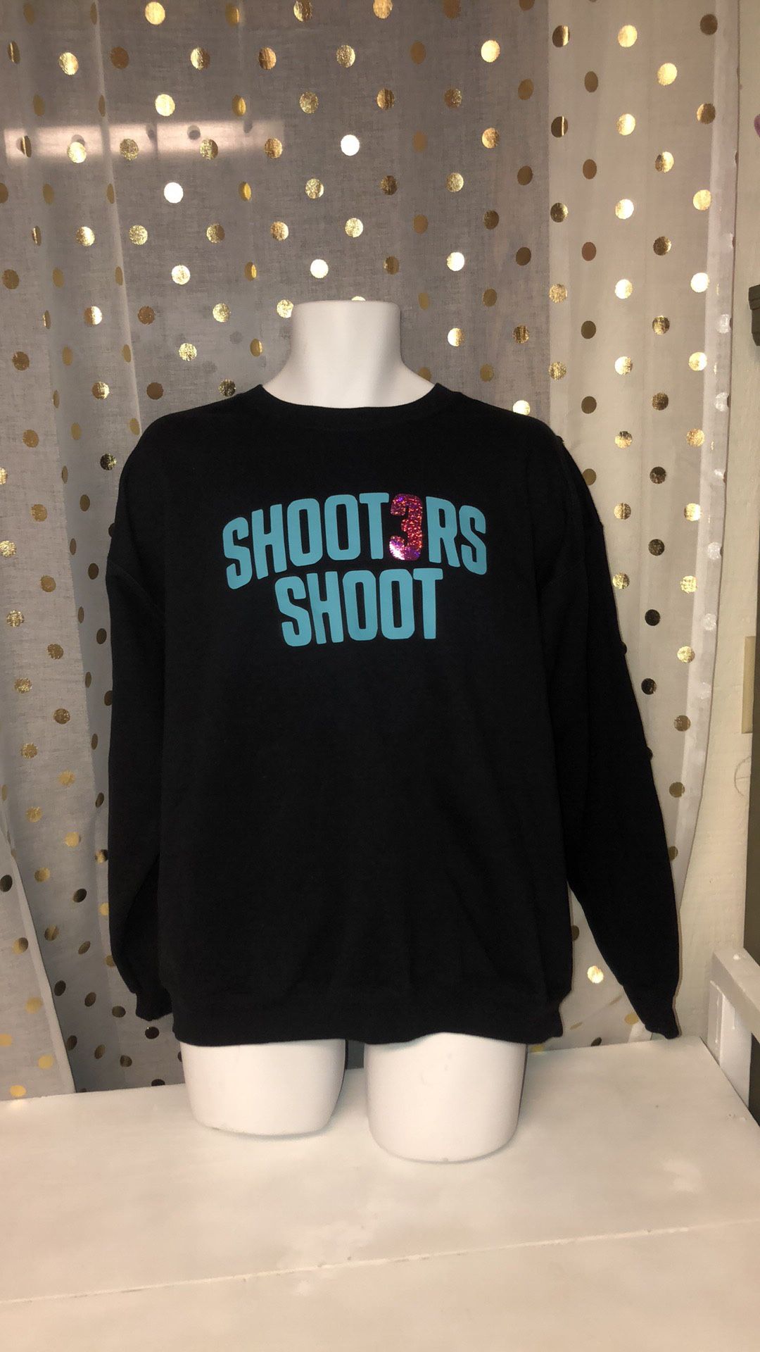 Size XL black sweatshirt