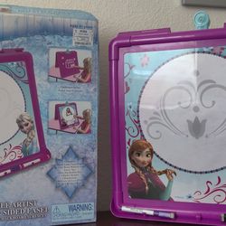 Disney Frozen- Little artist double Sided Easel