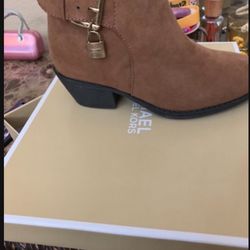 Mk Girls Booties Size 2
