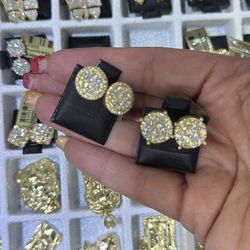 Diamond Earring 10 K 