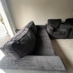 2 Piece Couch Set(pull Out Bed)