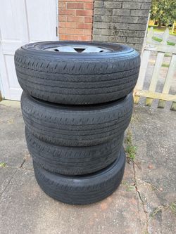 Set of 4 Car Tires (Hankook Dynapro)