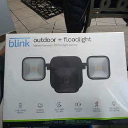 Blink Outdoor + Floodlight Smart Security Camera ( Brand New )