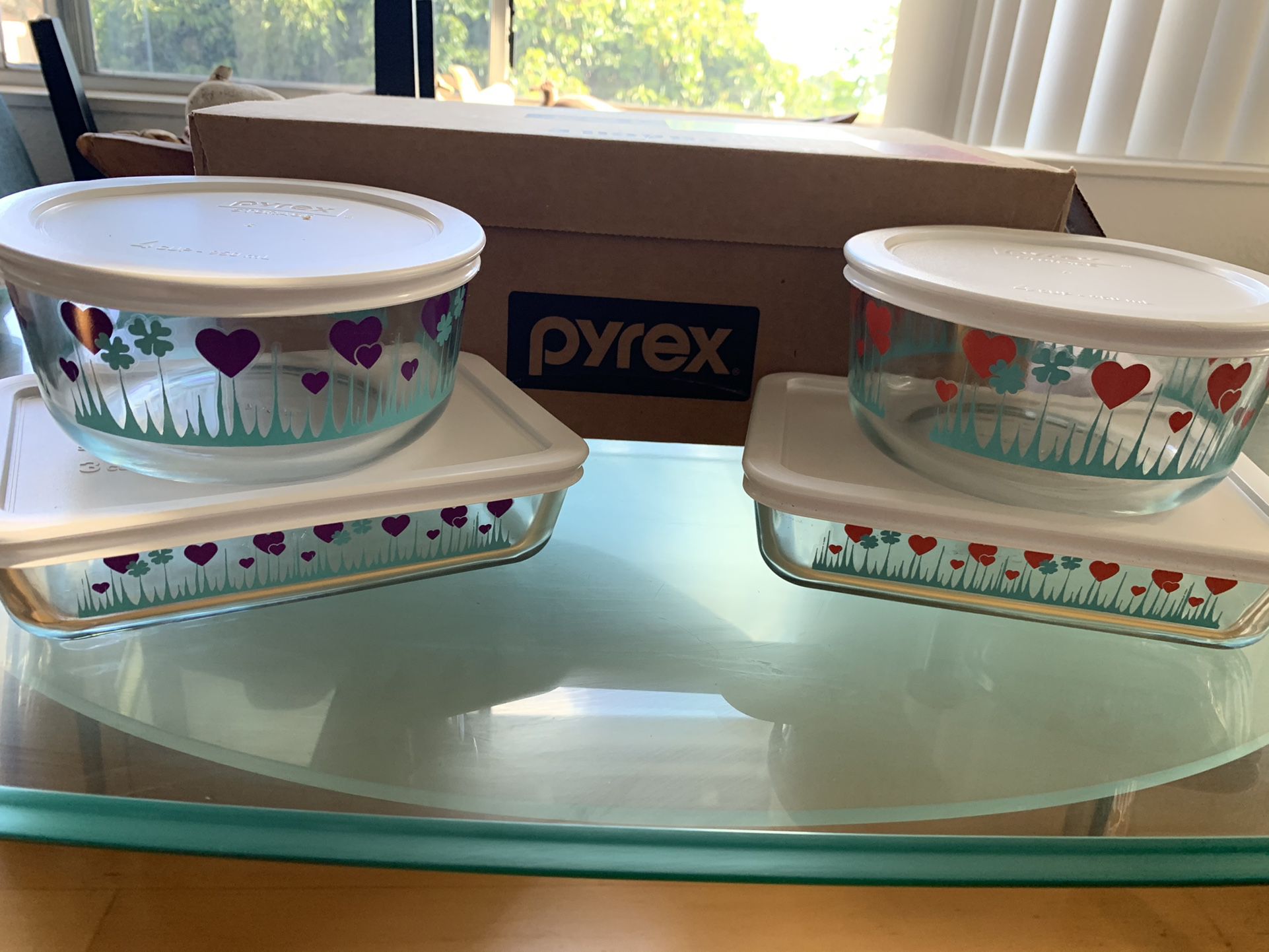 Pyrex Lucky in love glass storage