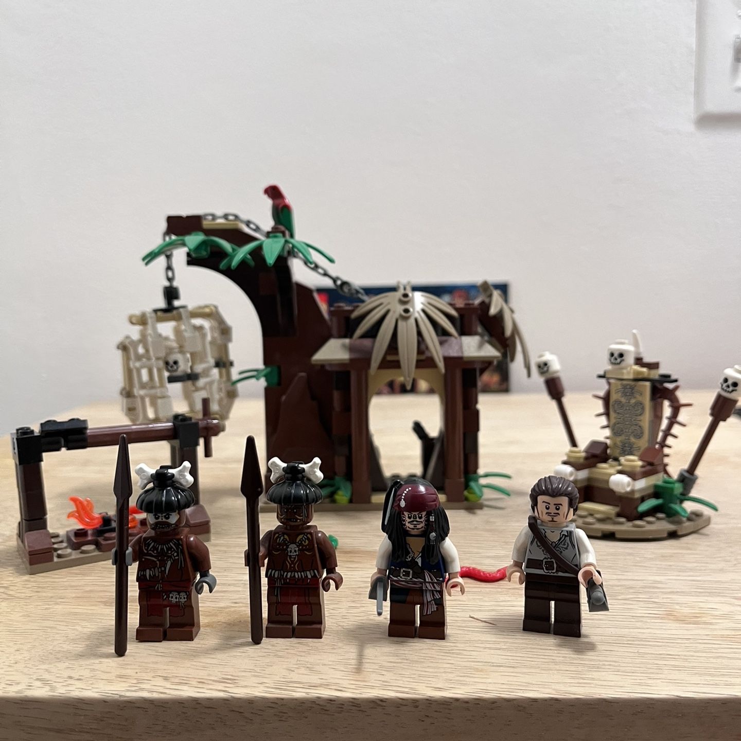 Lego Pirates Of The Caribbean 4182 : The Cannibal Escape for Sale 