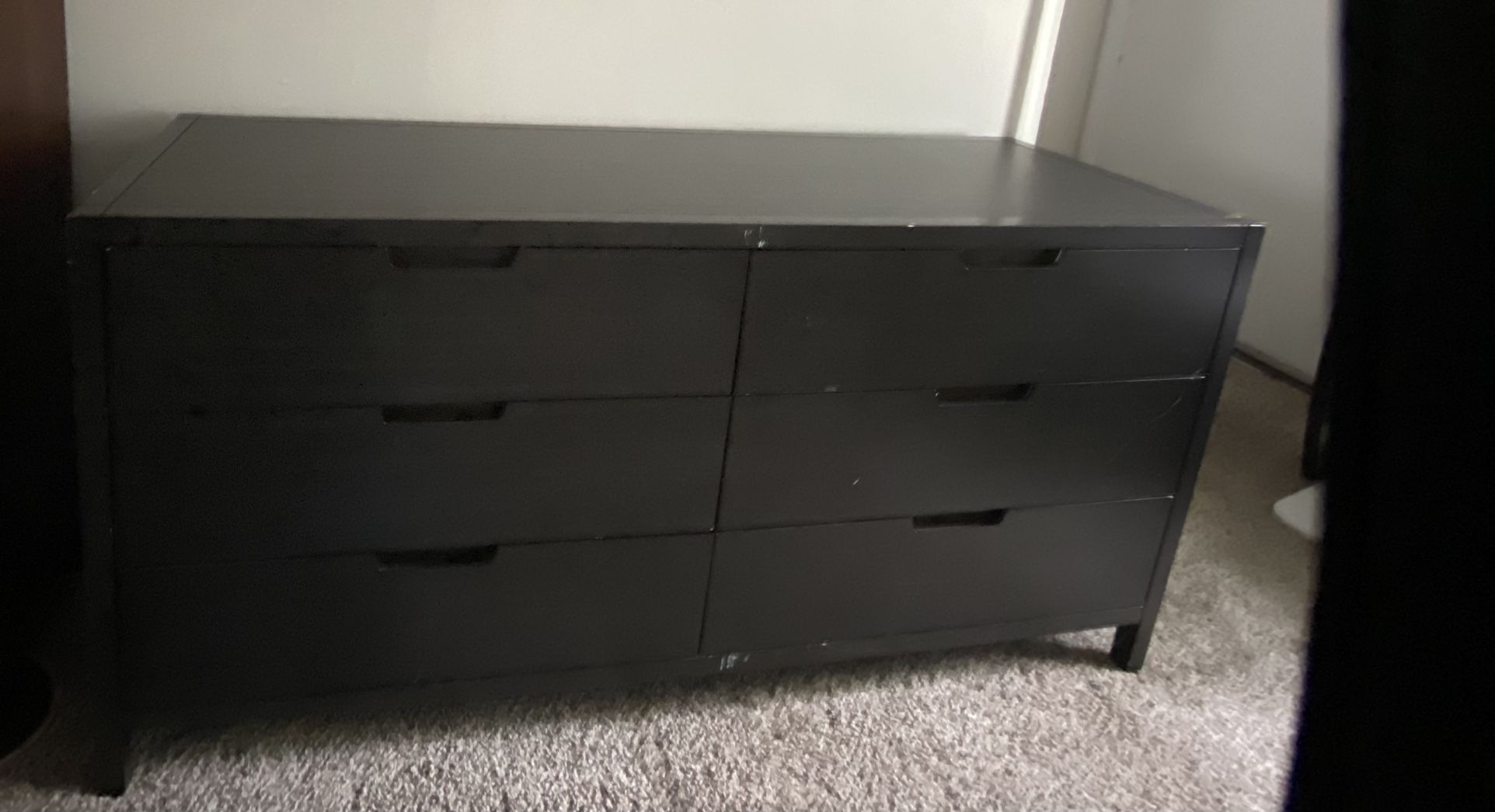 Free Dresser  PENDING PICK UP 