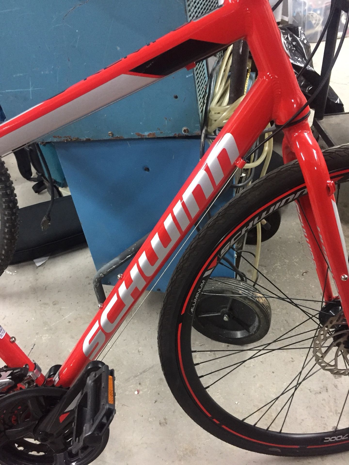 Schwinn kempo hybrid bike womens 2025