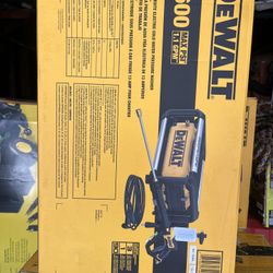 DEWALT 2600 PSI 1.1 GPM Cold Water Electric Pressure Washer