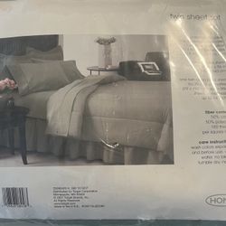 New Twin Bed Sheet Set