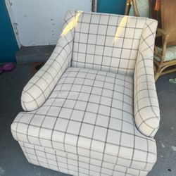 Swivel Rocking Chair 