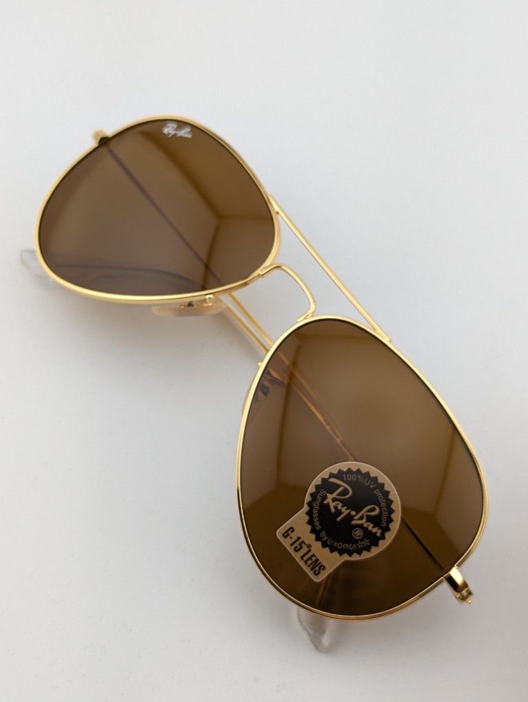  Ray-Ban Aviator Sunglasses