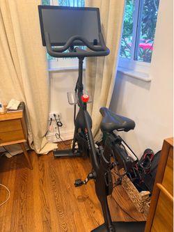 Peloton Bike + 2 Pairs Peloton Cycling Shoes (Sizes 38 & 42) – Excellent Condition