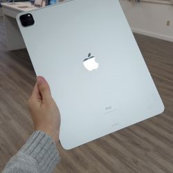 Apple IPad Pro 12.9" 3rd Gen 256GB - BEST DEAL IN TOWN, 90 DAYS WARRANTY UPTO 6 MONTHS 