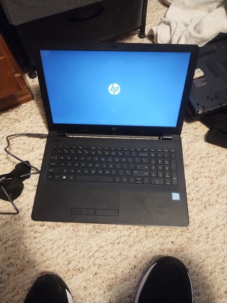 HP Laptop 15-bsoxx i5-7200u