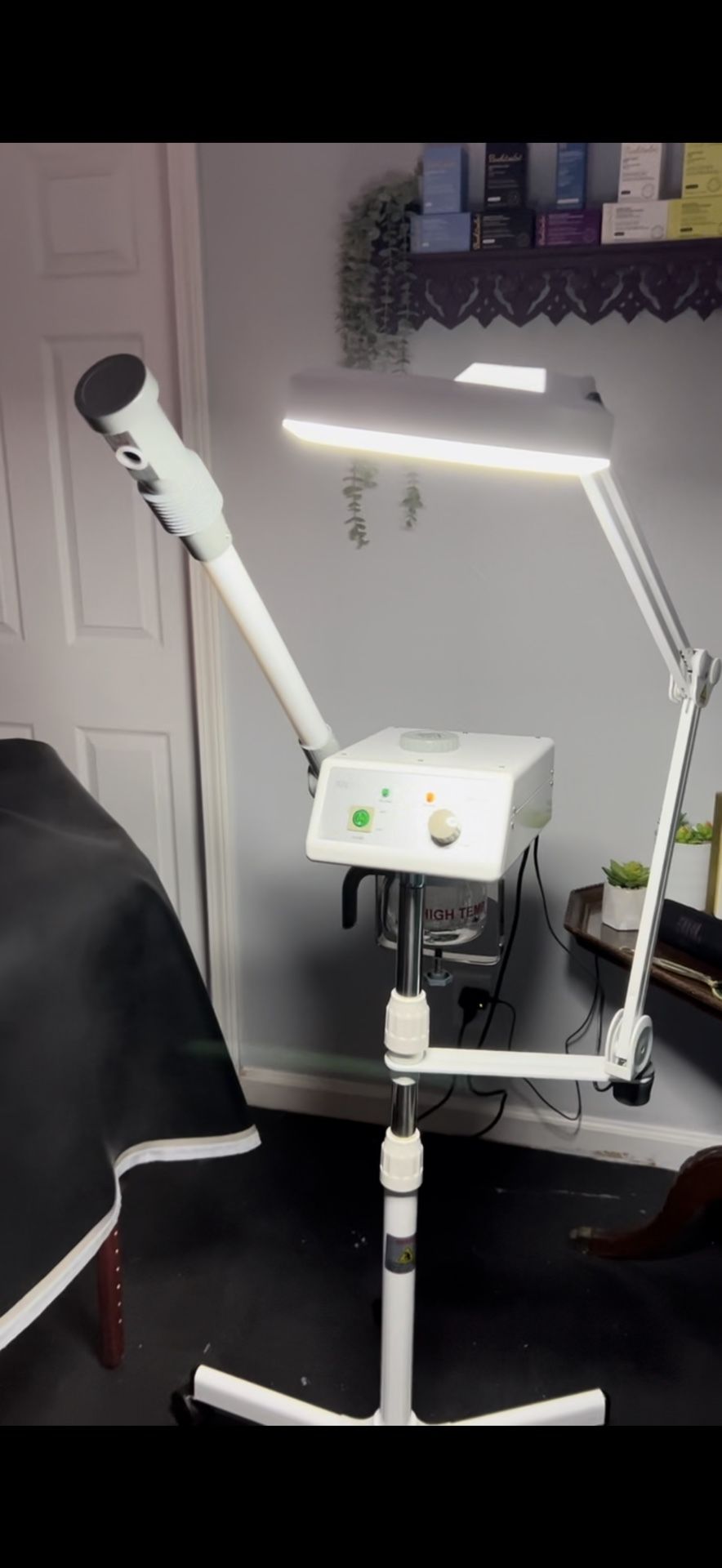 Facial steamer