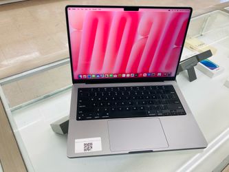 MacBook Pro m2 pro 16gb ram 512gb ssd