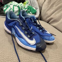 Nike Low top Alpha Huaraches Metal Cleats Size 13 Slightly Used