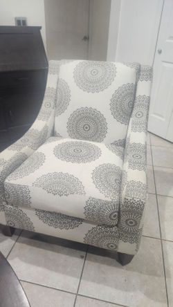 Upholstered Accent Chair with Medallion Print