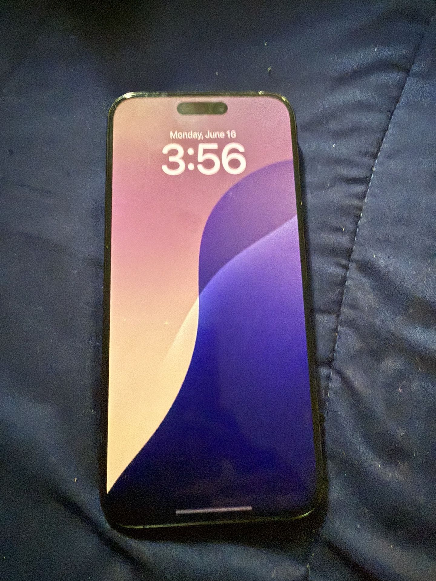iPhone 15 Pro Max (UNLOCKED TO ANY CARRIER)