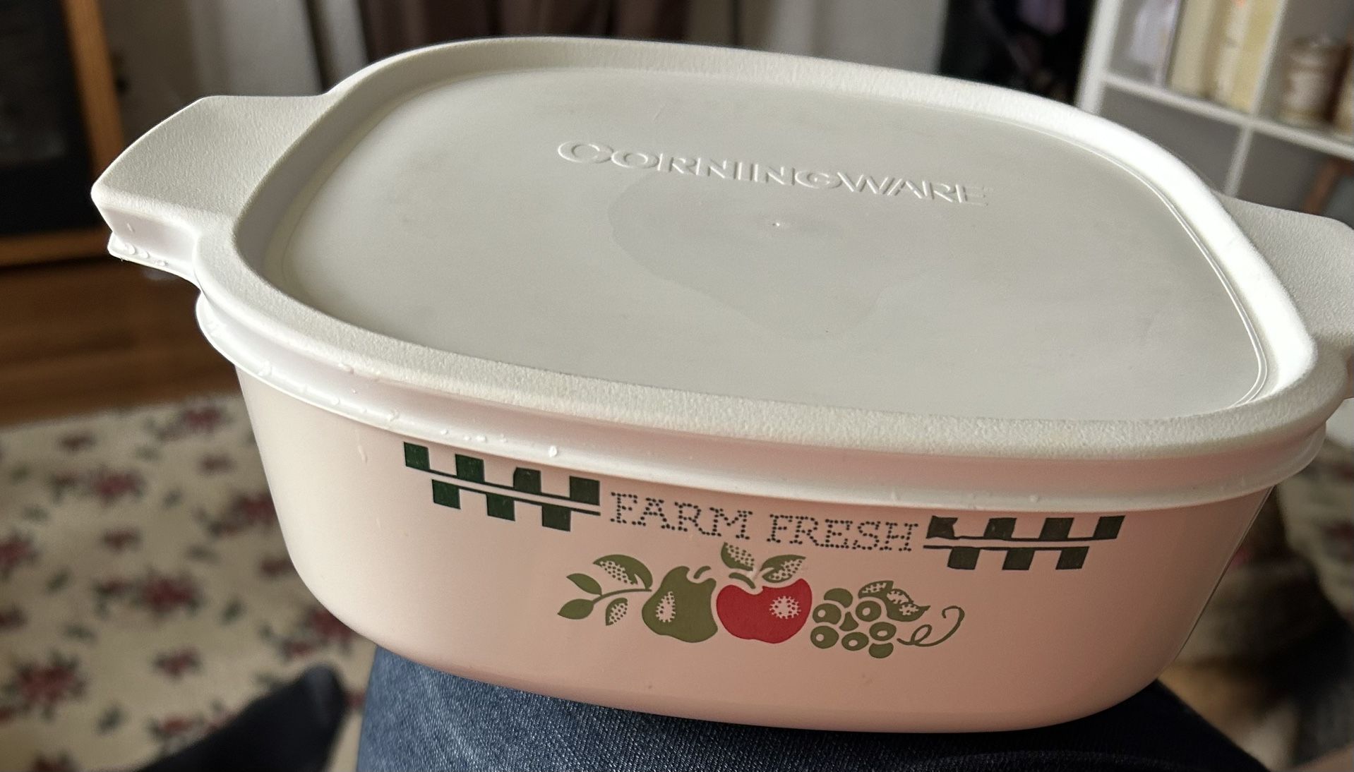 Vintage Corning Ware “ Farm Fresh “ 1 liter casserole with lid A-2-B 2L USA