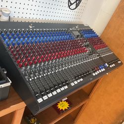 Peavey Mixer 32fx