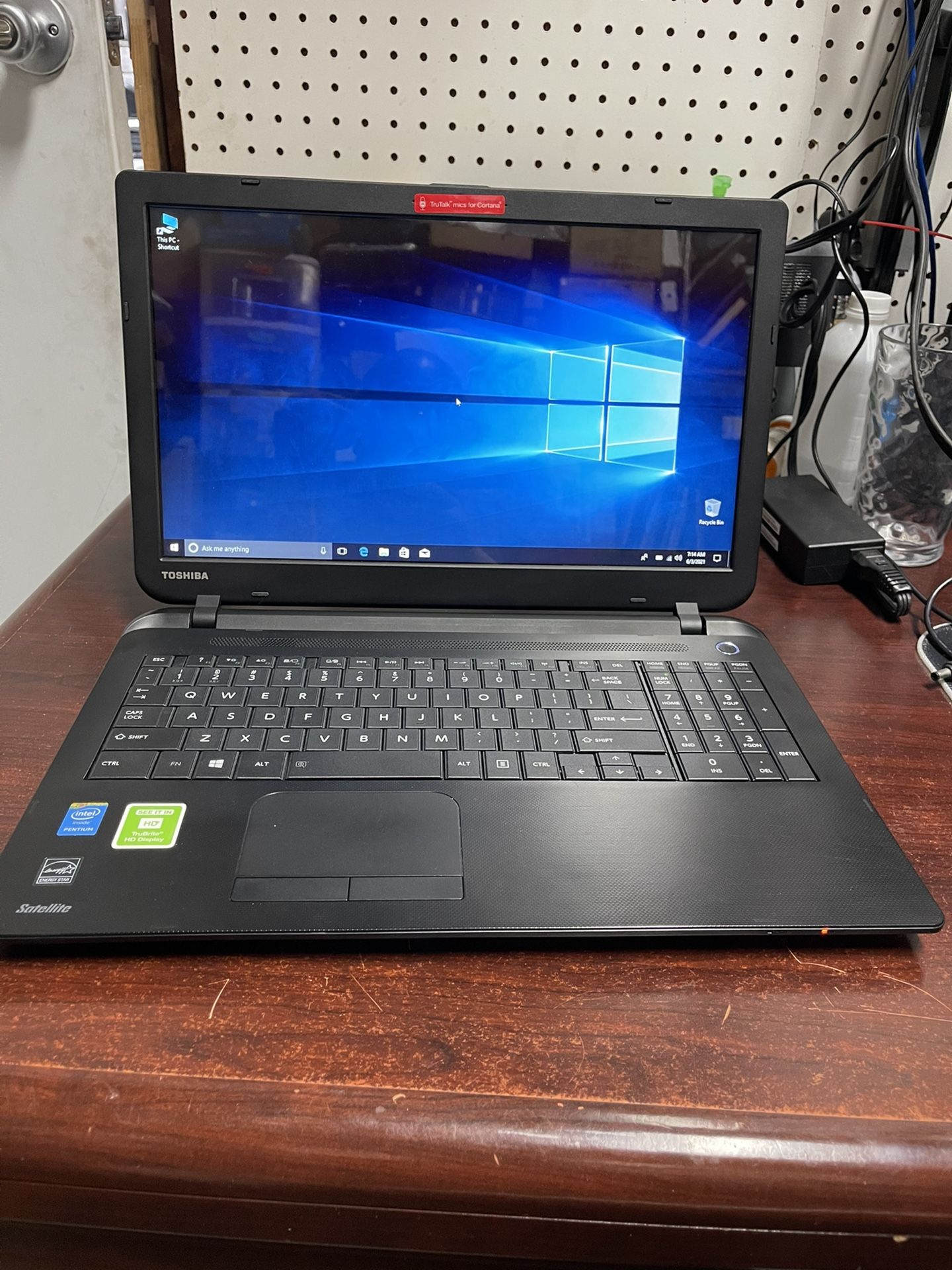 Toshiba Laptop 15.6” 🌞🌞🌞💸💸💸💸💸💸💸