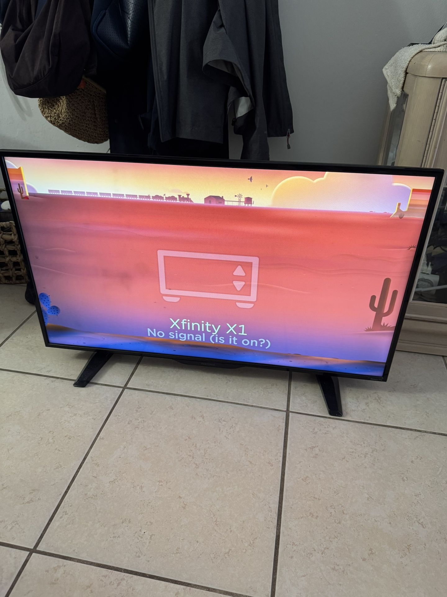 Insignia 32 In 720p HD TV