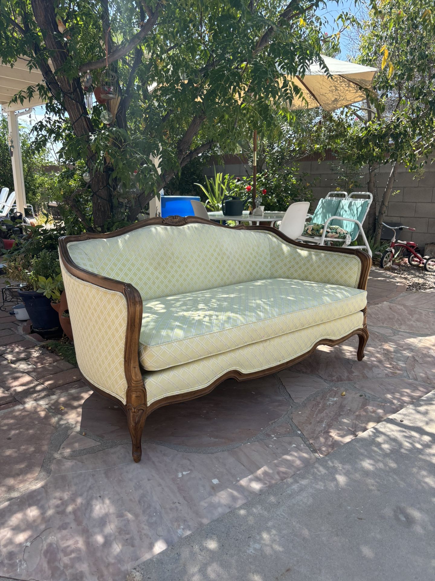 Vintage French Provincial Sofa – Elegant Carved Wood Frame