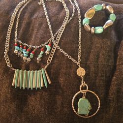 Vintage Necklaces & Bracelet 